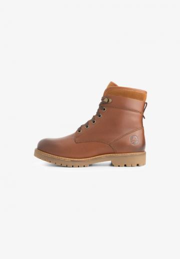 Ботинки на шнуровке