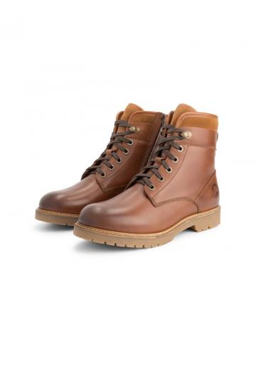 Ботинки на шнуровке