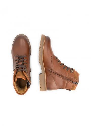 Ботинки на шнуровке