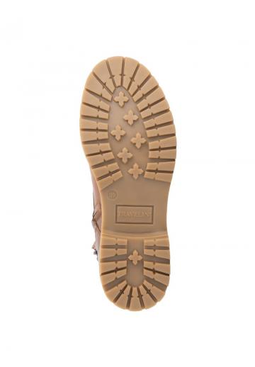 Ботинки на шнуровке