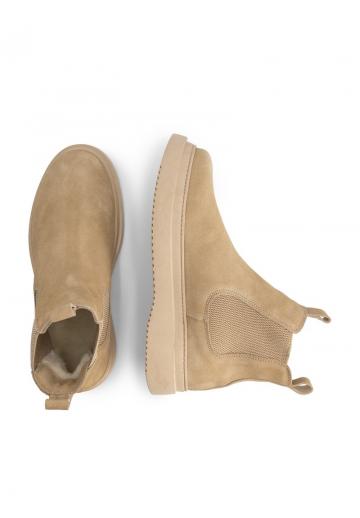 Зимние ботинки