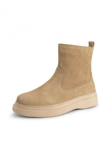 Зимние ботинки