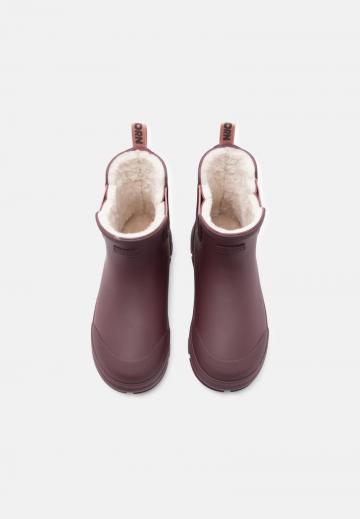 Резиновые сапоги