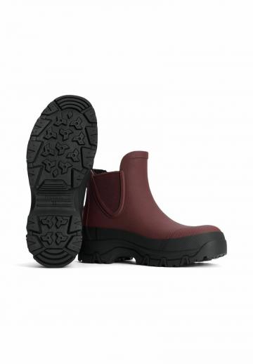 Резиновые сапоги