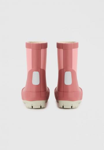 Резиновые сапоги