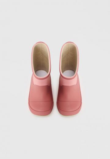 Резиновые сапоги