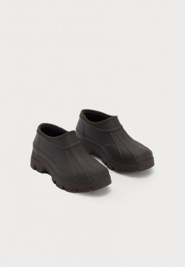 Полуботинки