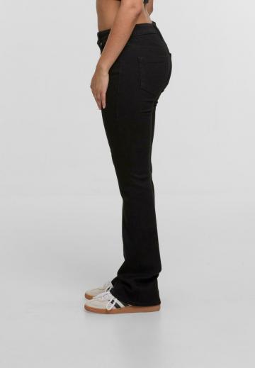 Клешеные джинсы