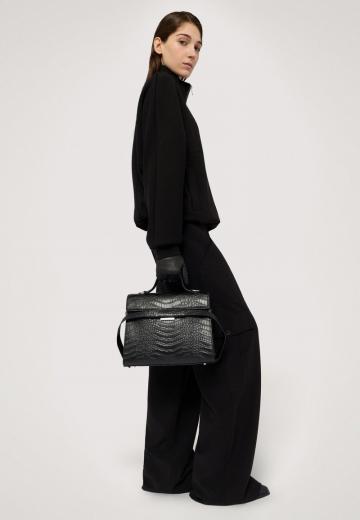 Брюки с накладными карманами