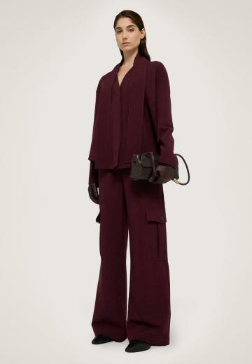 Брюки с накладными карманами