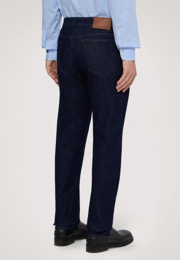 Прямые джинсы