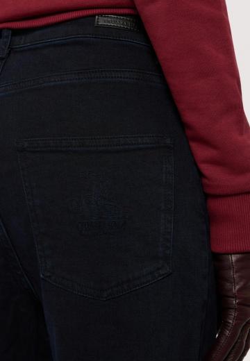 Прямые джинсы