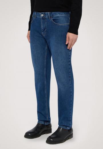 Прямые джинсы