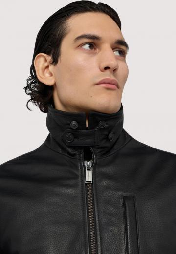 Куртка бомбер