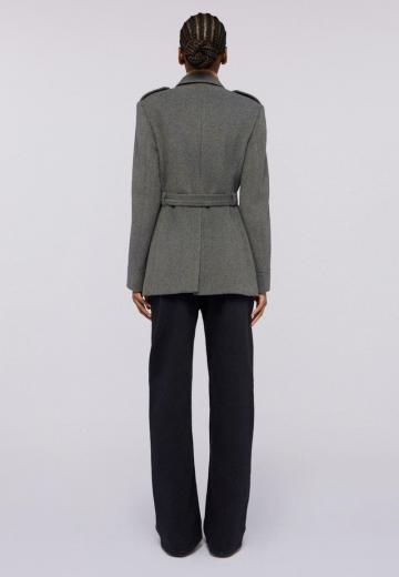 Короткое пальто