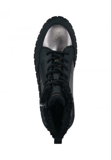 Ботинки на шнуровке