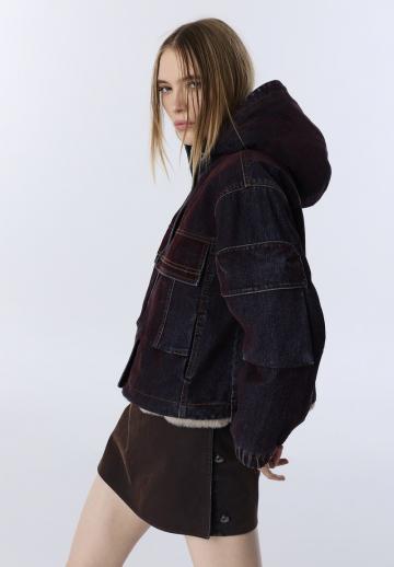 Куртка с накладнымит карманами