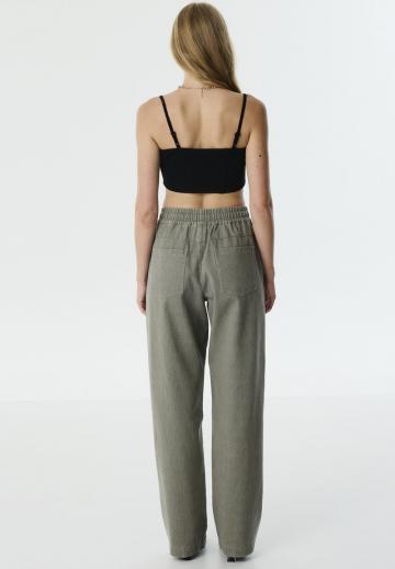 Топ на бретельках