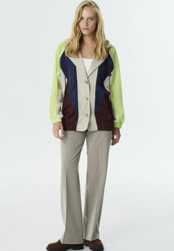 Короткое пальто