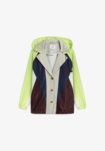 Короткое пальто