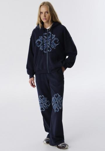 Спортивные штаны