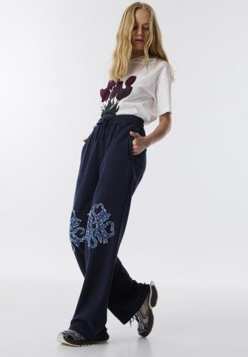 Спортивные штаны