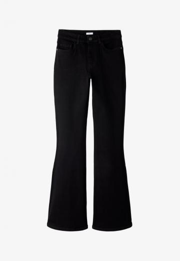 Клешеные джинсы