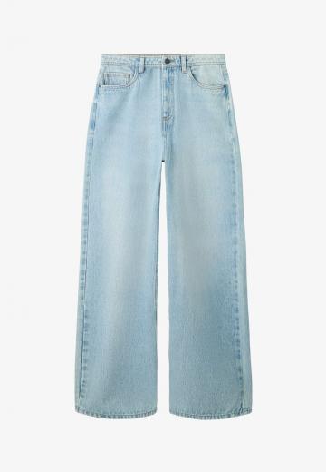 Свободные джинсы