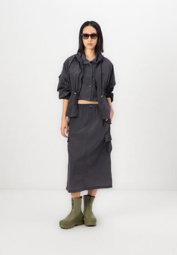 Куртка с накладнымит карманами