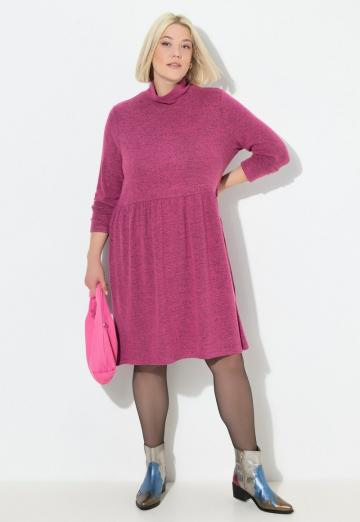 Вязаное платье