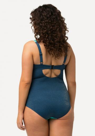 Слитный купальник