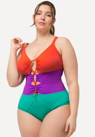 Слитный купальник