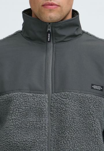 Флисовая куртка