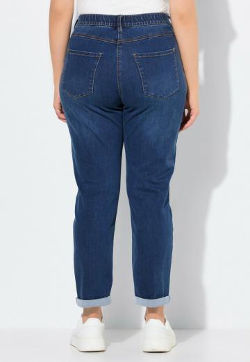 Короткие джинсы