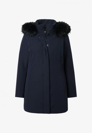 Короткое пальто