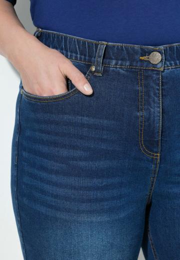 Узкие джинсы