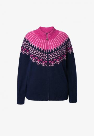 Жаккардовая вязаная кофта