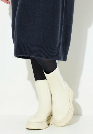 Вязаное платье