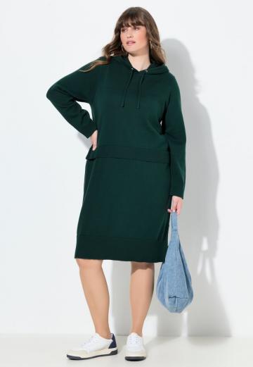 Вязаное платье