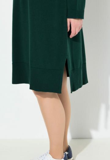 Вязаное платье