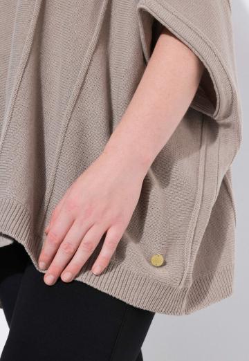 Пуловер с рукавом три четверти