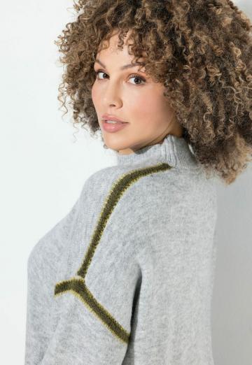 Длинный пуловер