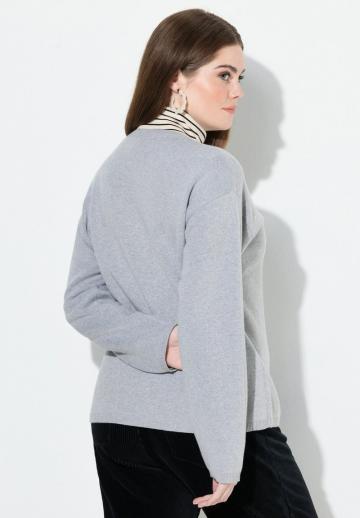 Вязаная кофта