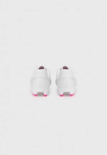 Футбольные бутсы