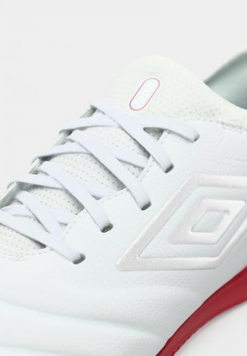 Футбольные бутсы