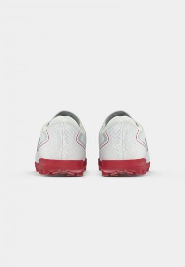 Футбольные бутсы