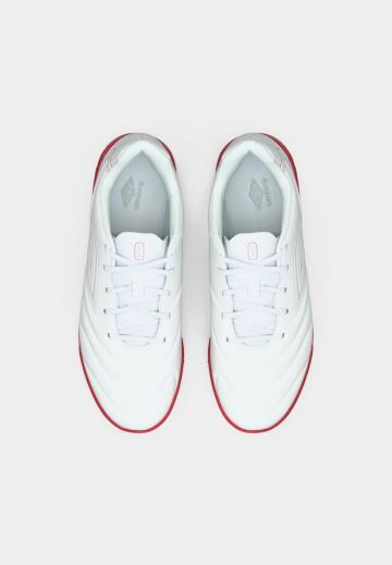 Футбольные бутсы