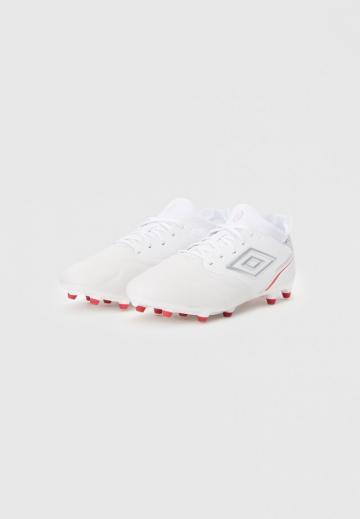 Футбольные бутсы