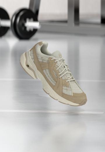 Тренировочные кроссовки