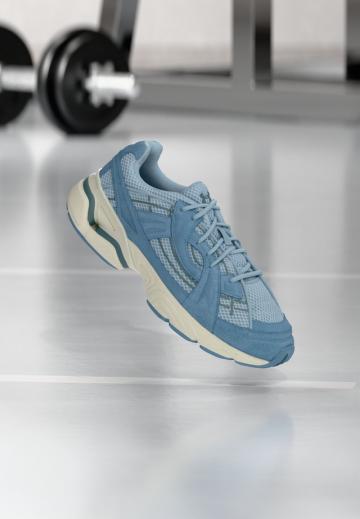 Тренировочные кроссовки